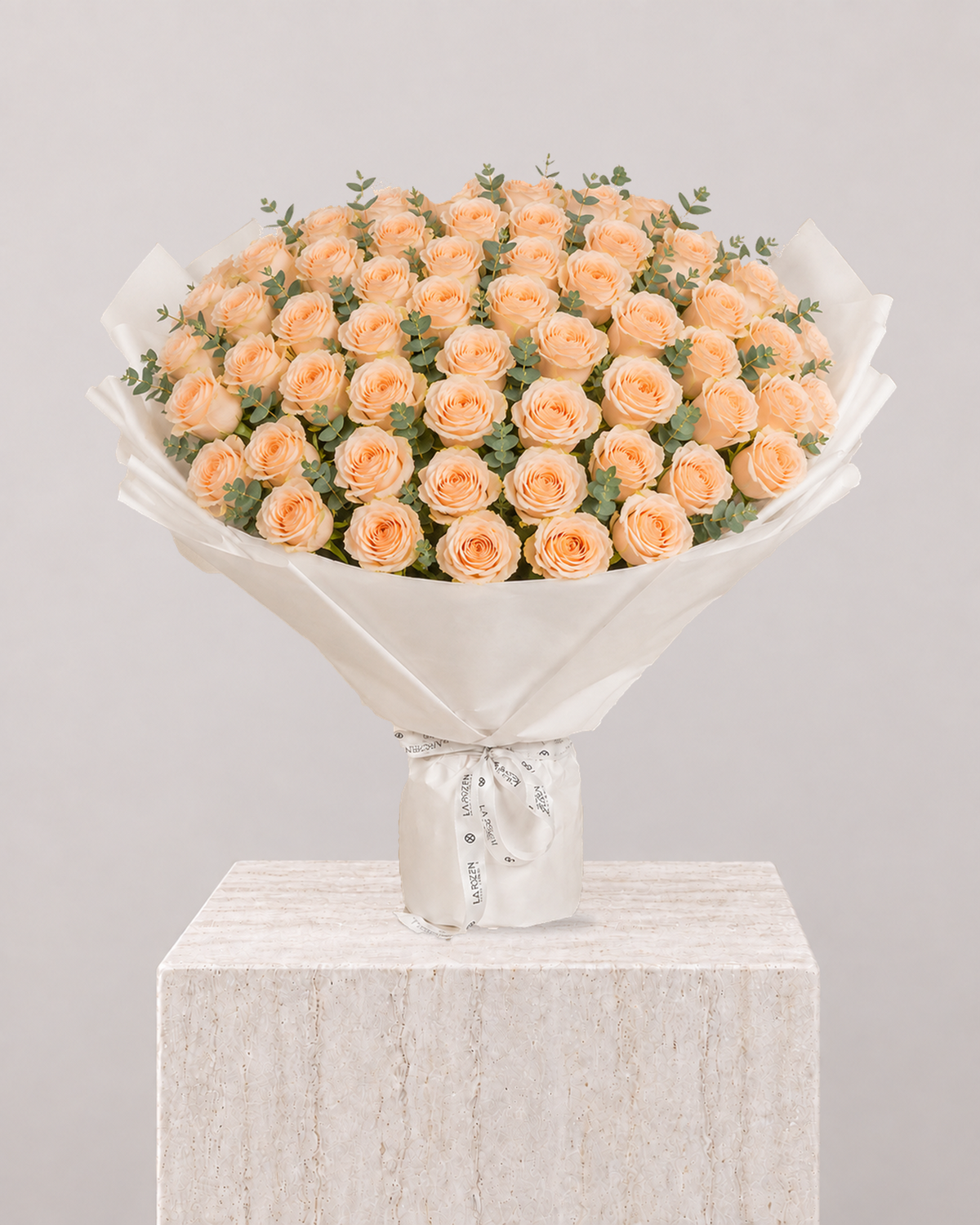 50 Peach Roses Bouquet - La Rozen Luxury Flowers Dubai