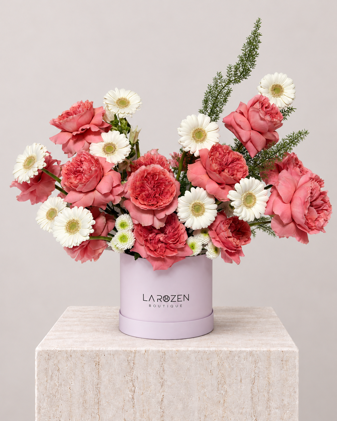 The Charm of Coral Petite Hat Box