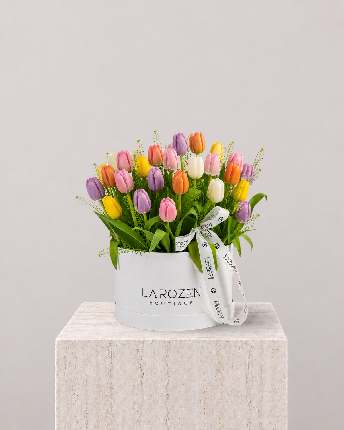 Mixed Tulip Hat Box - La Rozen Luxury Flowers Dubai