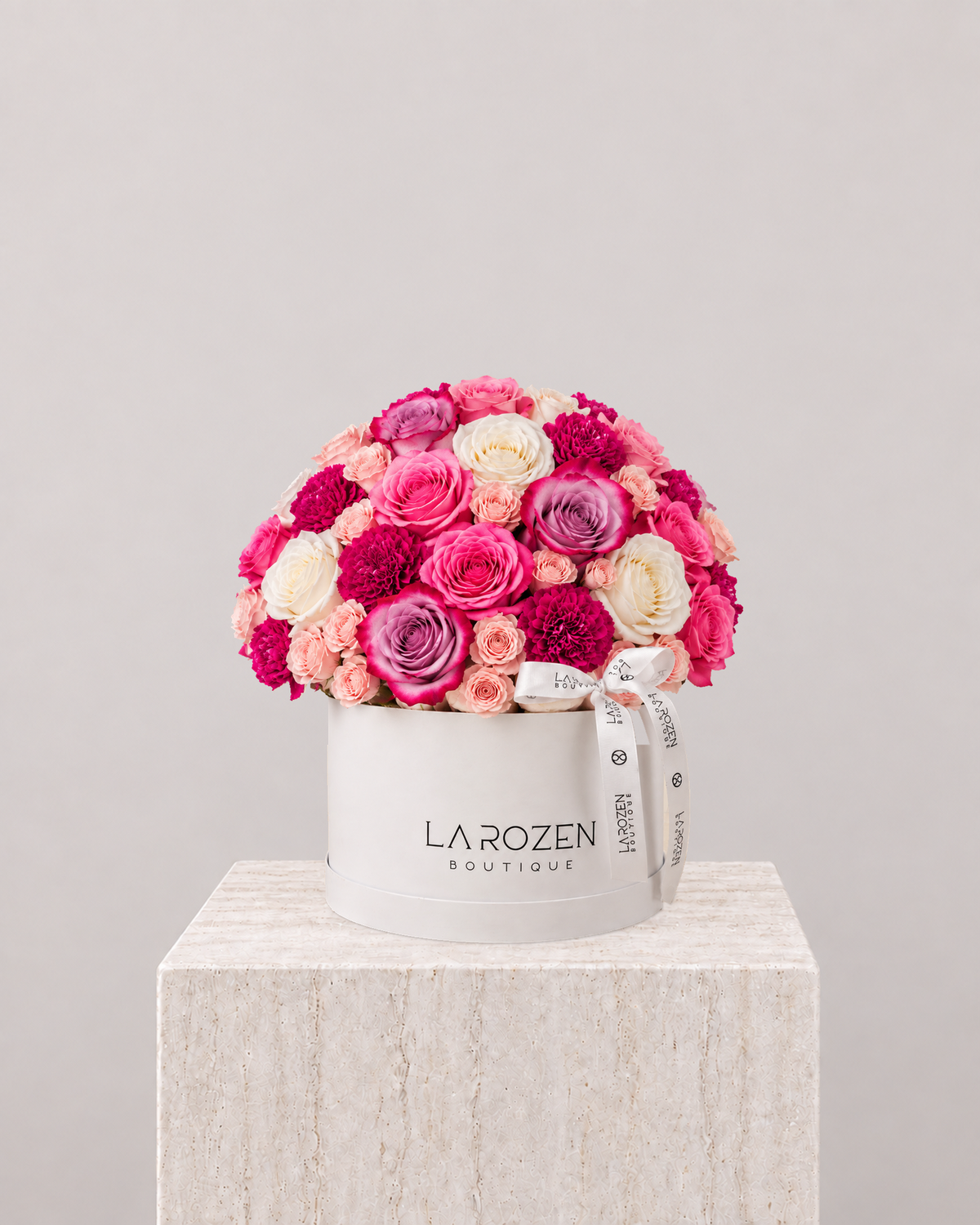 The Harmony of Roses - Hat Box - La Rozen Luxury Flowers Dubai