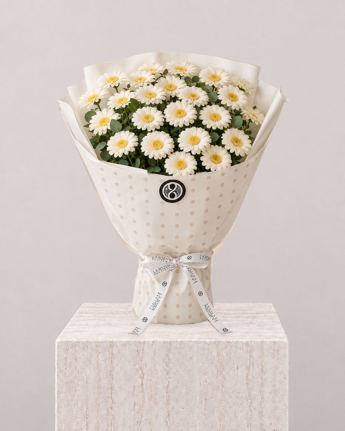 White Gerbera Bouquet - La Rozen Luxury Flowers Dubai