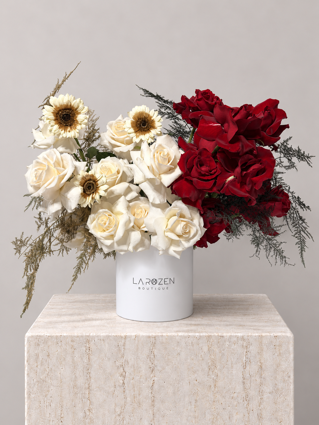 Scarlet Silk Petite Hat Box