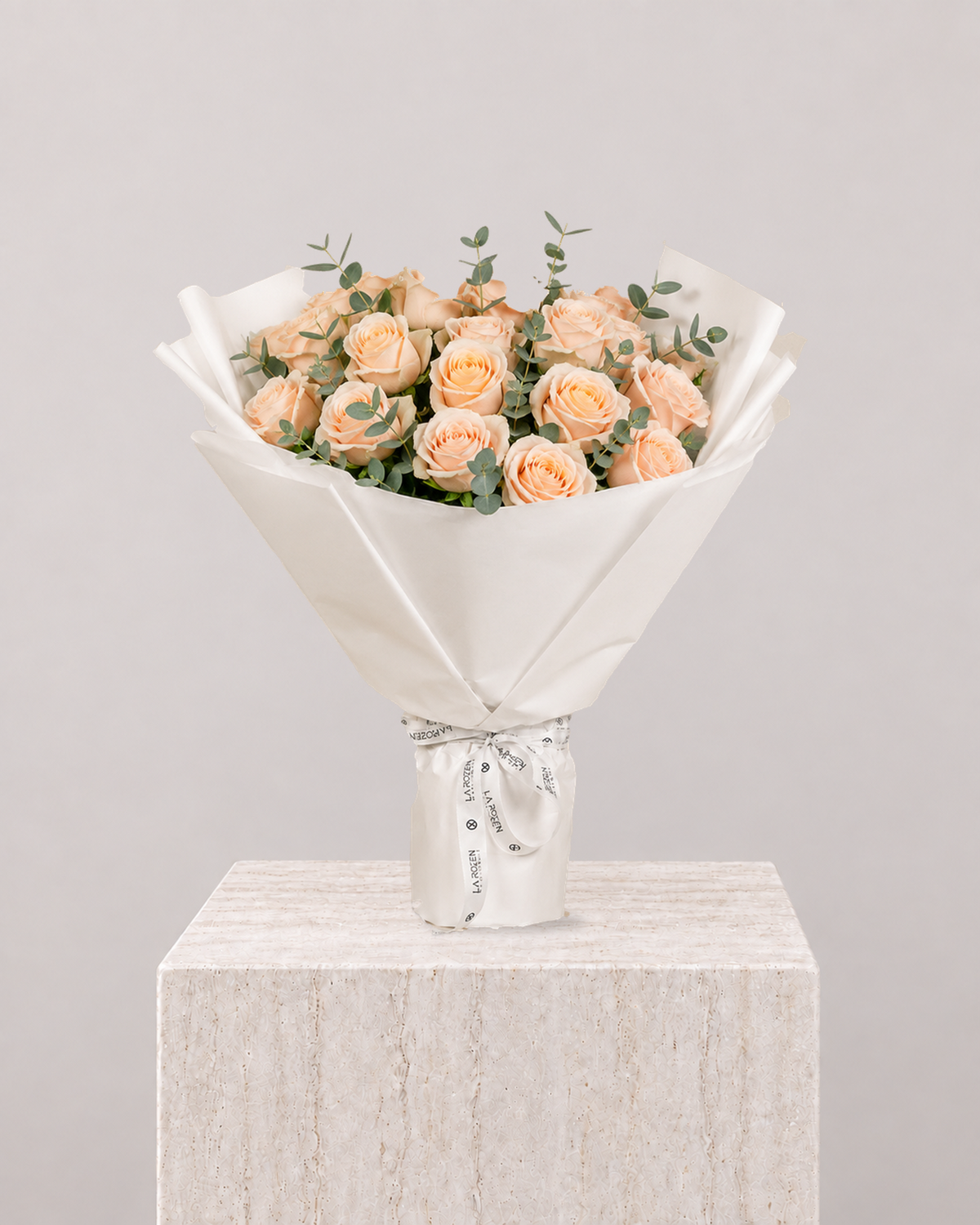 Peach Rose Bouquet - La Rozen Luxury Flowers Dubai