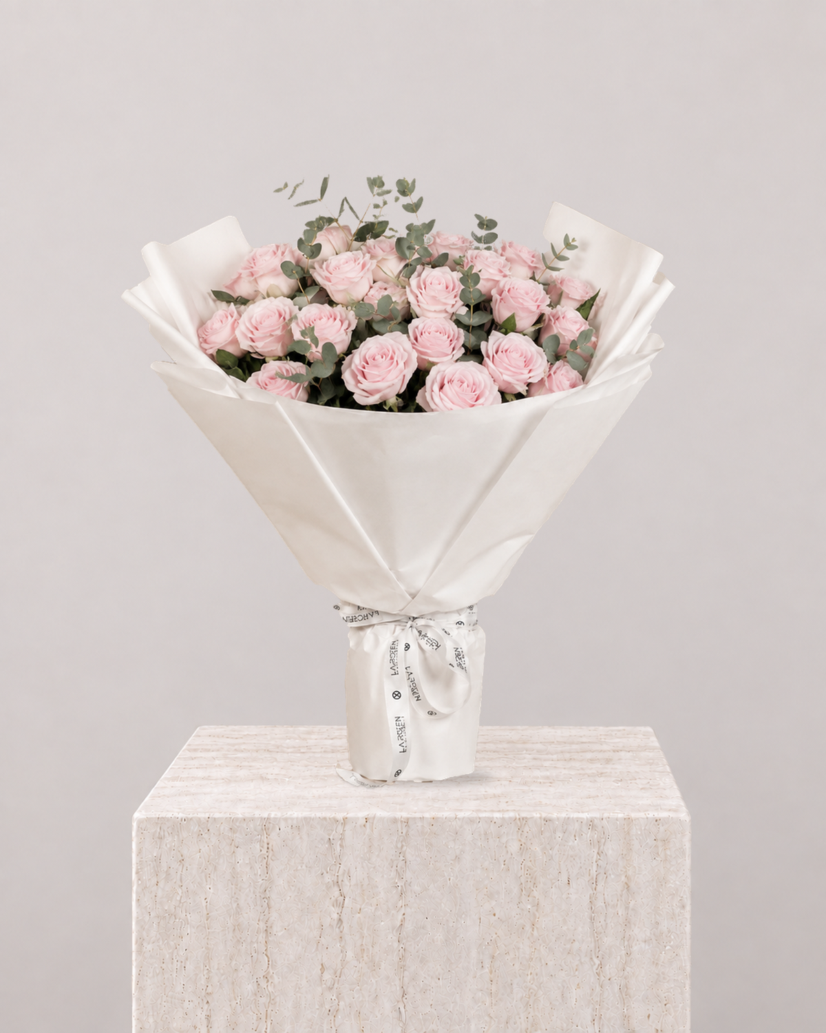Pink Rose Bouquet - La Rozen Luxury Flowers Dubai