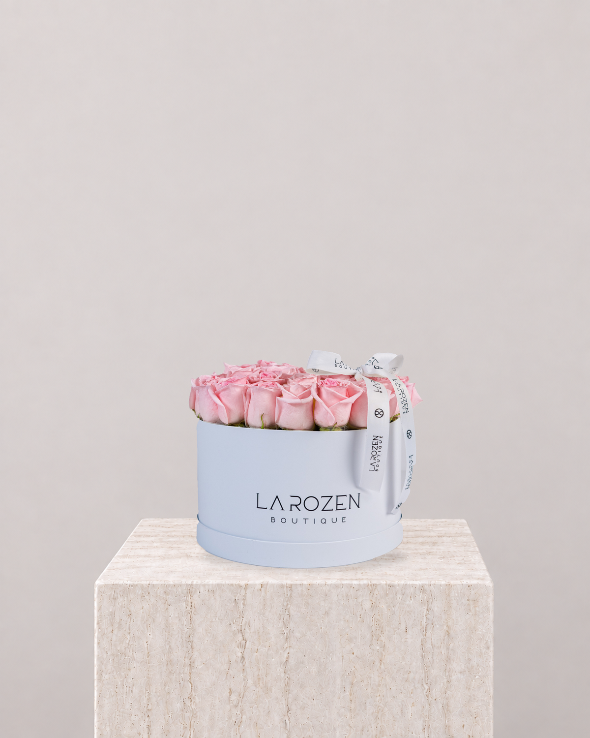 Pink Rose Hat Box - La Rozen Luxury Flowers Dubai