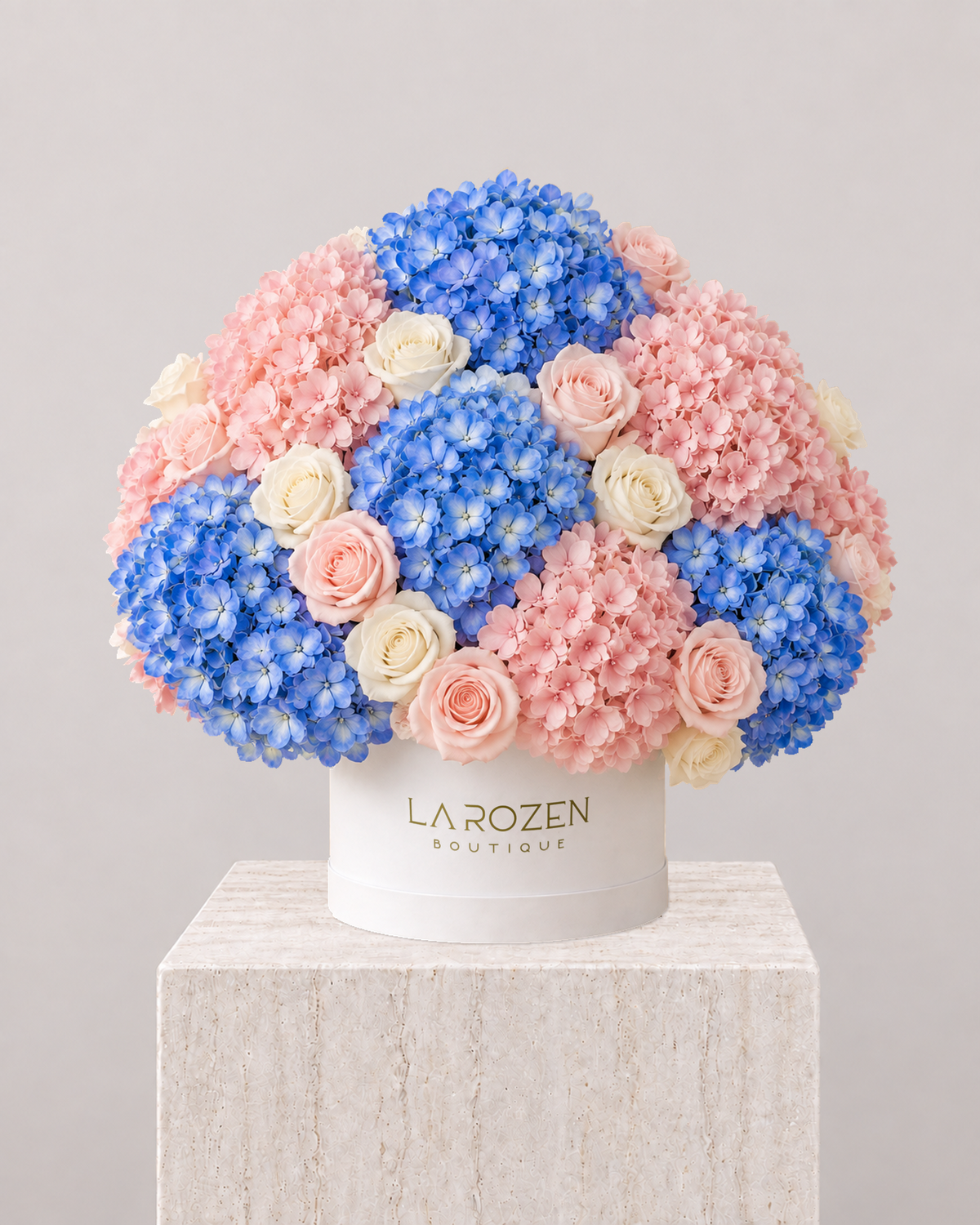 The Charm of Blush - Hat Box - La Rozen Luxury Flowers Dubai