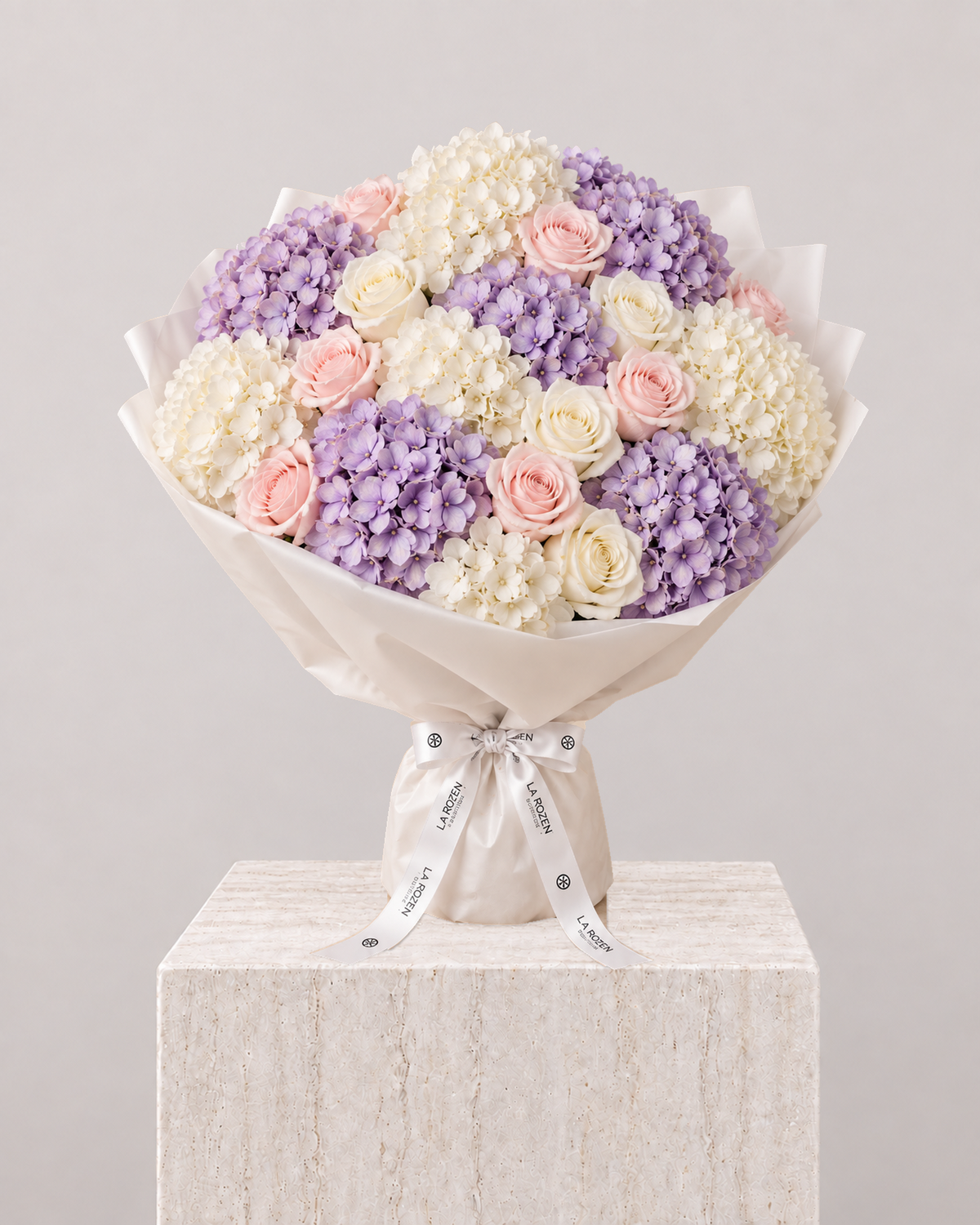 The Whisper of Lilac - Bouquet - La Rozen Luxury Flowers Dubai